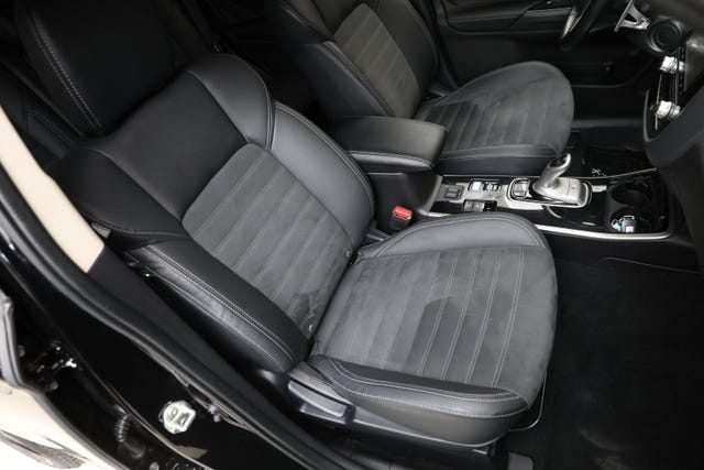 2020 MITSUBISHI OUTLANDER - 23