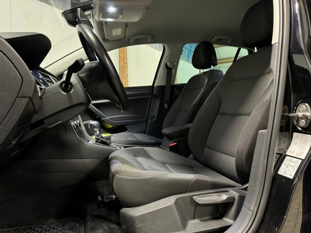 2019 VOLKSWAGEN GOLF - 11