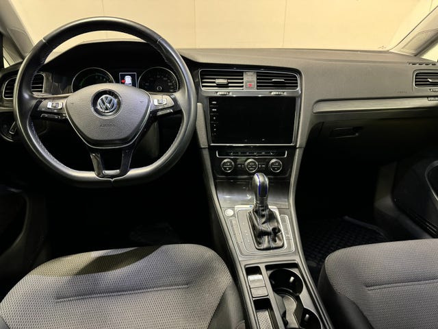 2019 VOLKSWAGEN GOLF - 16