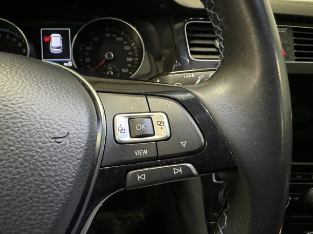 2019 VOLKSWAGEN GOLF - 21