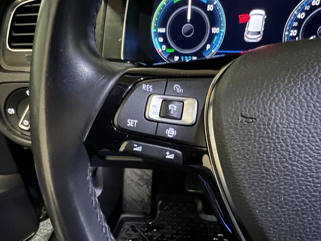 2019 VOLKSWAGEN GOLF - 20
