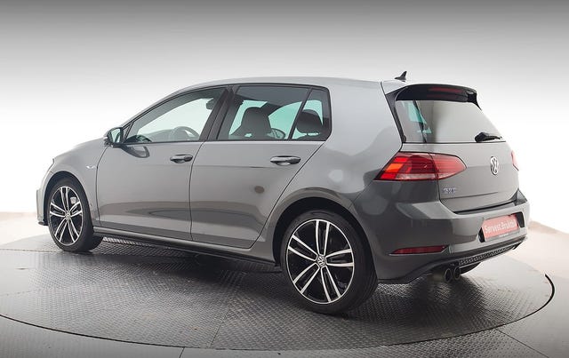 WVWZZZAUZJW804693 2018 VOLKSWAGEN GOLF-2