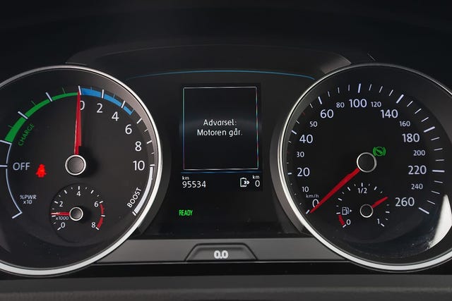 2018 VOLKSWAGEN GOLF - 26