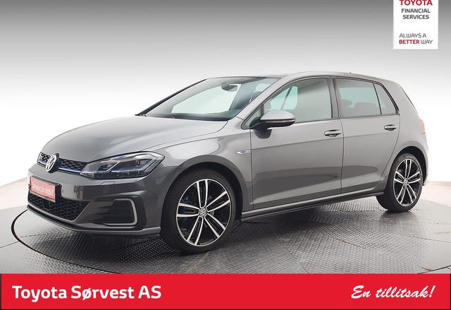 WVWZZZAUZJW804693 2018 VOLKSWAGEN GOLF-0