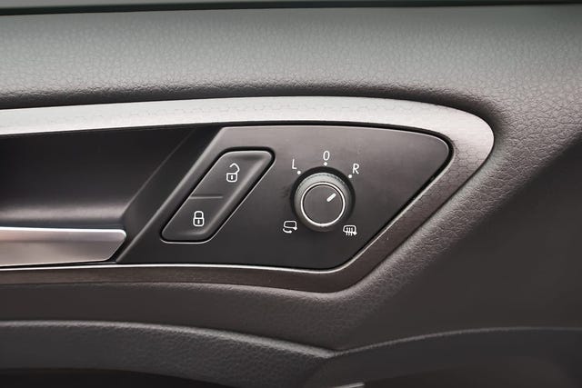 2018 VOLKSWAGEN GOLF - 19