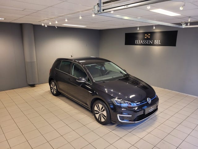 WVWZZZAUZJW902257 2018 VOLKSWAGEN GOLF-1