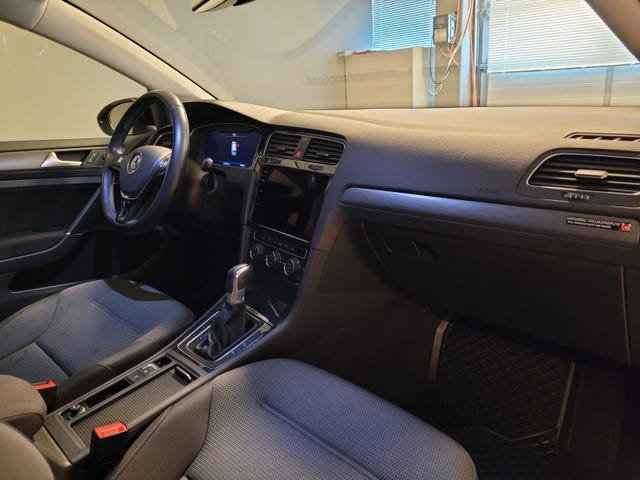 2018 VOLKSWAGEN GOLF - 14