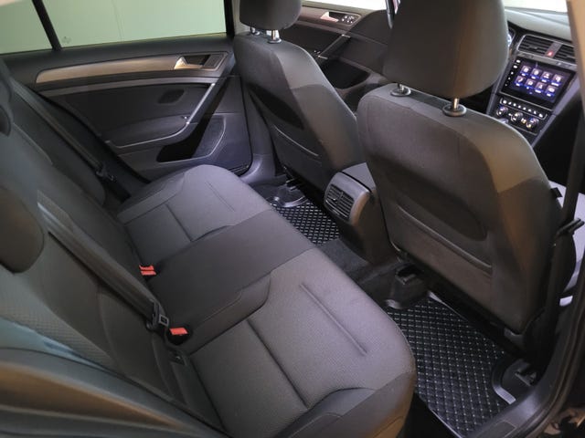 2018 VOLKSWAGEN GOLF - 16