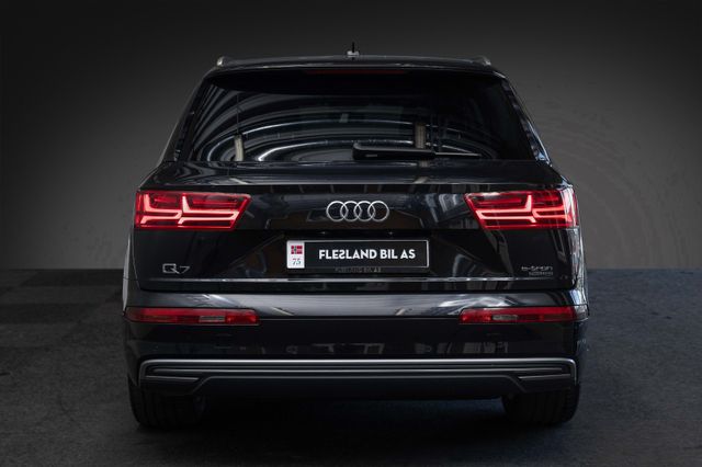 2017 AUDI Q7 - 9