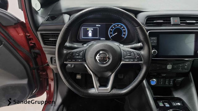 2021 NISSAN LEAF - 10