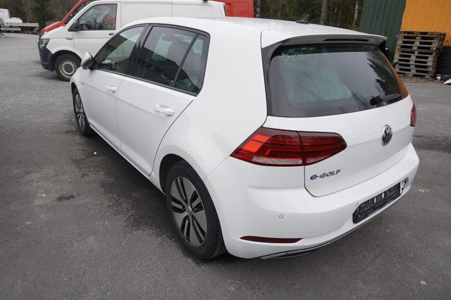 WVWZZZAUZK8911787 2019 VOLKSWAGEN GOLF-4