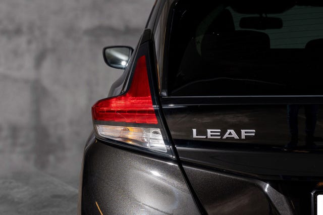 2022 NISSAN LEAF - 8
