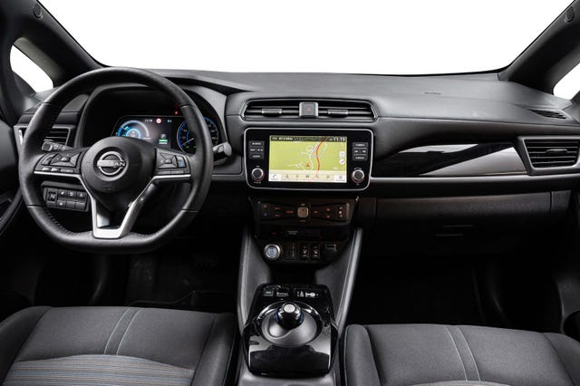 2022 NISSAN LEAF - 10