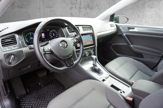 2019 VOLKSWAGEN GOLF - 13