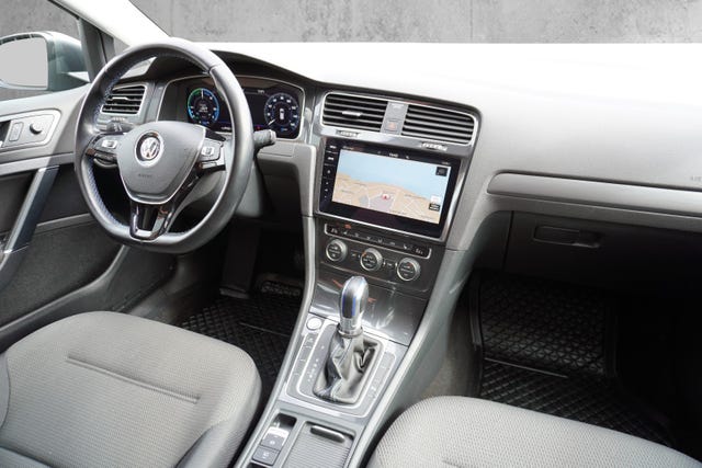 2019 VOLKSWAGEN GOLF - 12
