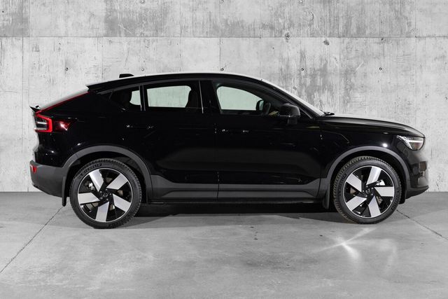 2024 VOLVO C40 - 7