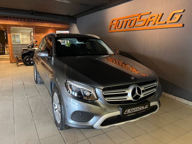 WDC2539541F228008 2017 MERCEDES-BENZ GLC-1