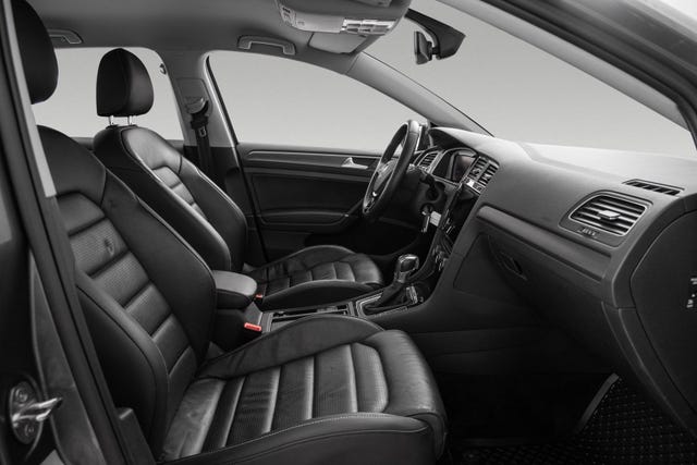 2019 VOLKSWAGEN GOLF - 13