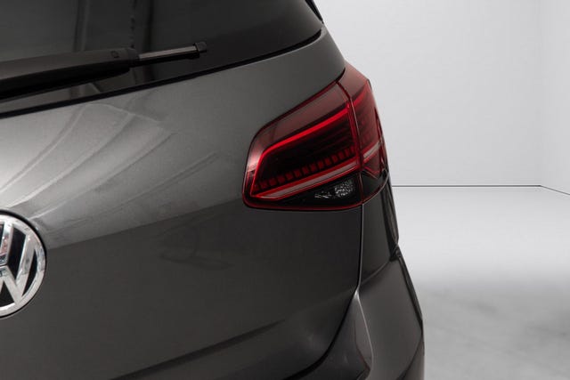 2019 VOLKSWAGEN GOLF - 10