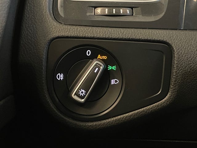 2019 VOLKSWAGEN GOLF - 21