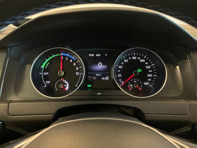 2019 VOLKSWAGEN GOLF - 17