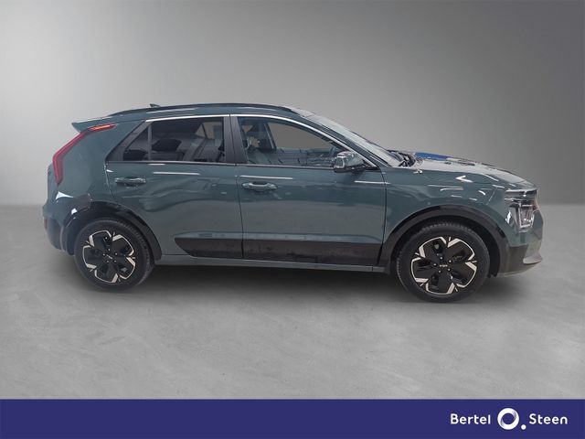 KNACR811FP5046862 2023 KIA NIRO-2