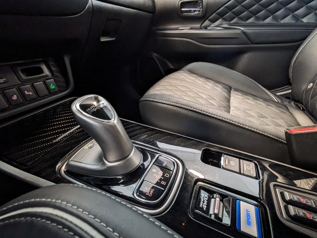 2020 MITSUBISHI OUTLANDER - 12