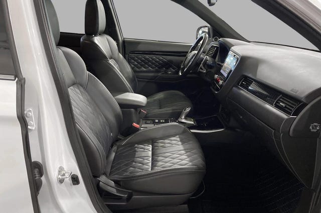 2020 MITSUBISHI OUTLANDER - 15