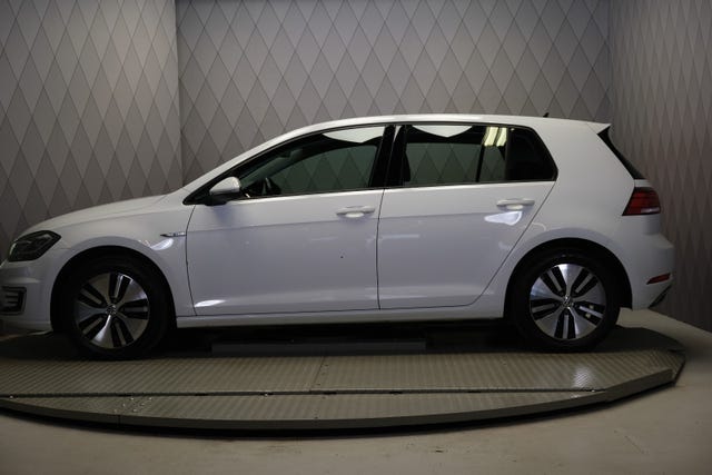 2018 VOLKSWAGEN GOLF - 13