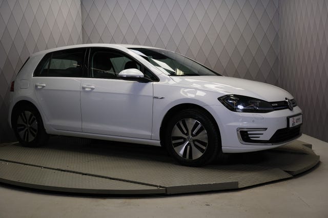 WVWZZZAUZJW906053 2018 VOLKSWAGEN GOLF-5
