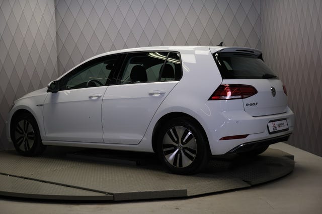2018 VOLKSWAGEN GOLF - 12