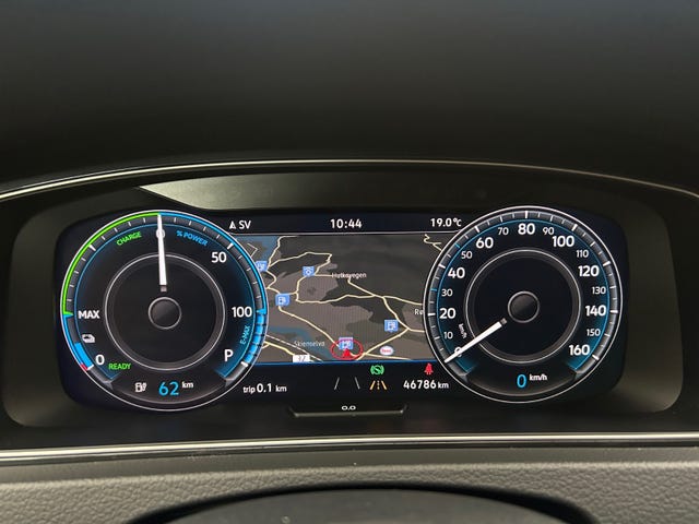 2019 VOLKSWAGEN GOLF - 21