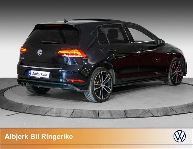 WVWZZZAUZJW803975 2018 VOLKSWAGEN GOLF-4
