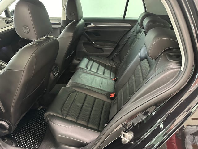 2019 VOLKSWAGEN GOLF - 11