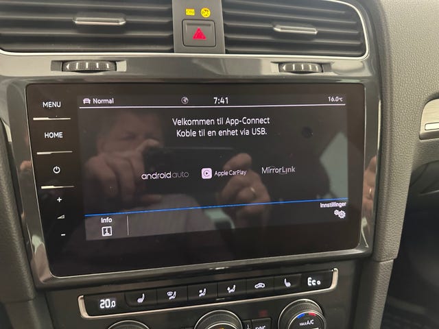 2019 VOLKSWAGEN GOLF - 24