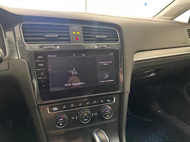 2019 VOLKSWAGEN GOLF - 16