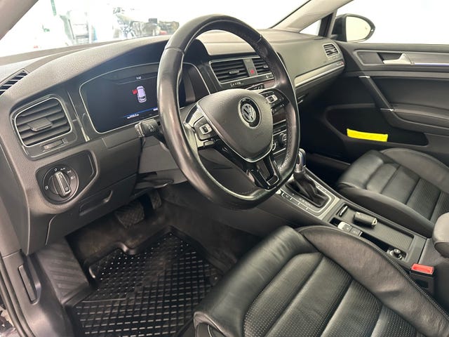 2019 VOLKSWAGEN GOLF - 14