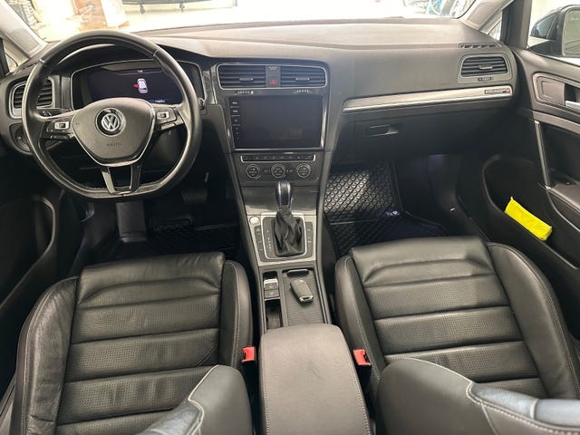 2019 VOLKSWAGEN GOLF - 8