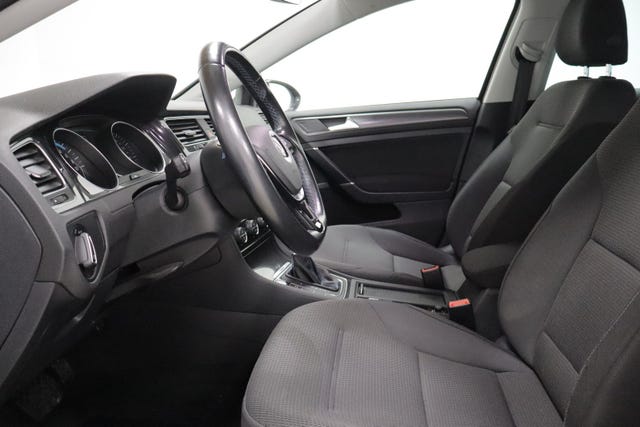 2018 VOLKSWAGEN GOLF - 8