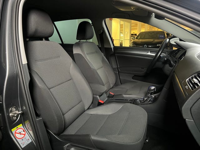 2019 VOLKSWAGEN GOLF - 31