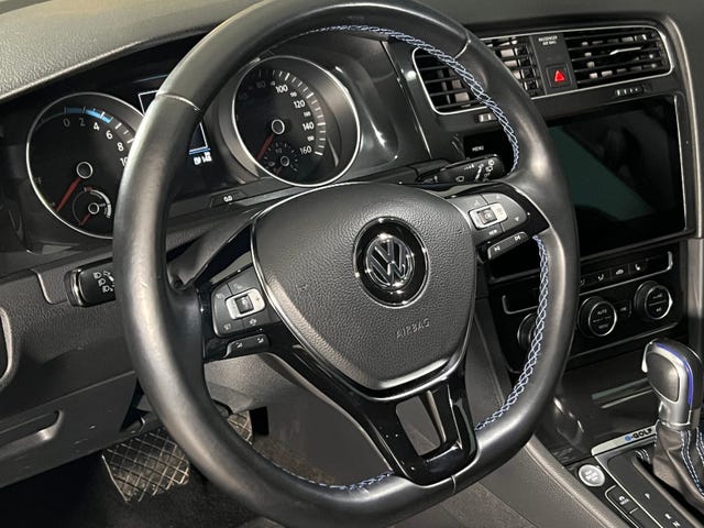 2019 VOLKSWAGEN GOLF - 17