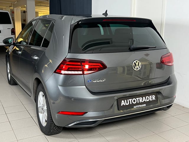 2019 VOLKSWAGEN GOLF - 8
