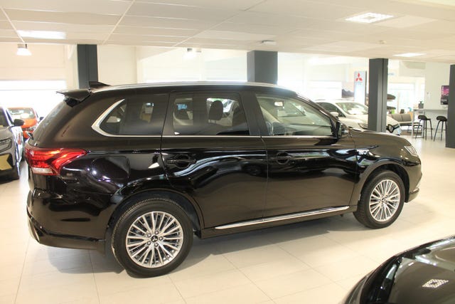 2020 MITSUBISHI OUTLANDER - 9