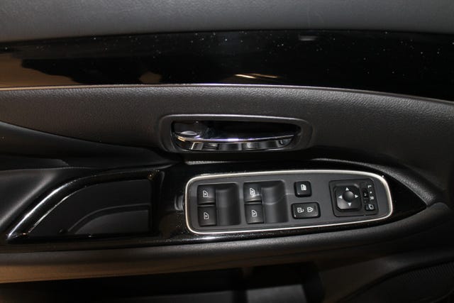 2020 MITSUBISHI OUTLANDER - 18