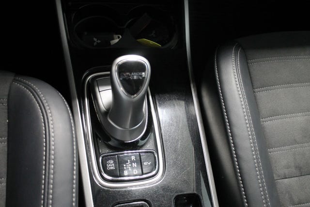 2020 MITSUBISHI OUTLANDER - 23