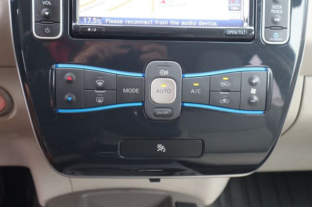 2012 NISSAN LEAF - 21