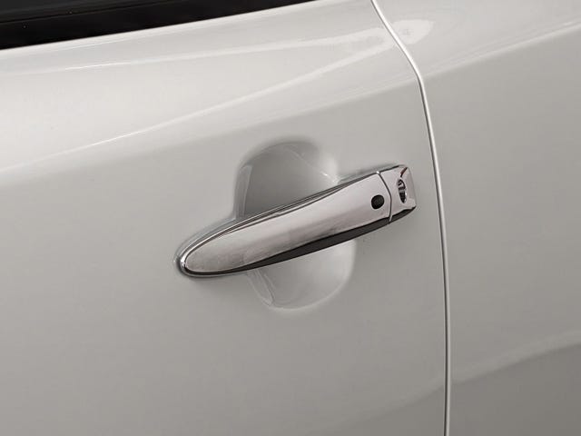 2022 NISSAN LEAF - 7