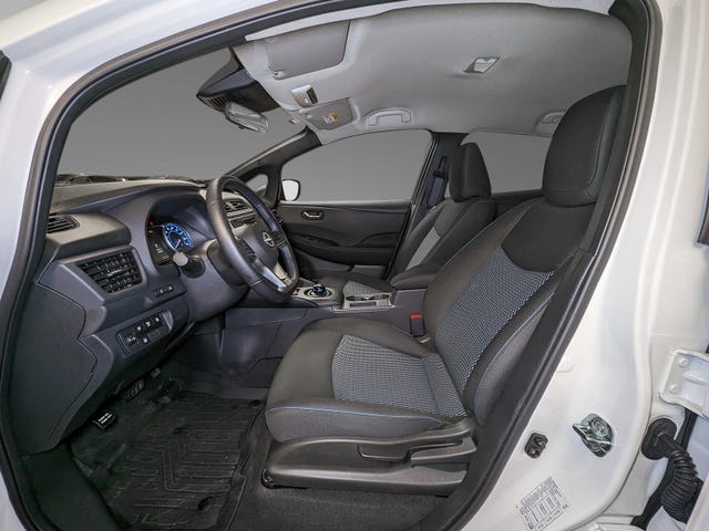 2022 NISSAN LEAF - 9