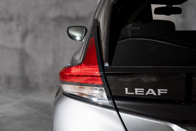 2022 NISSAN LEAF - 8