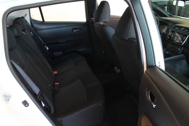 2021 NISSAN LEAF - 7